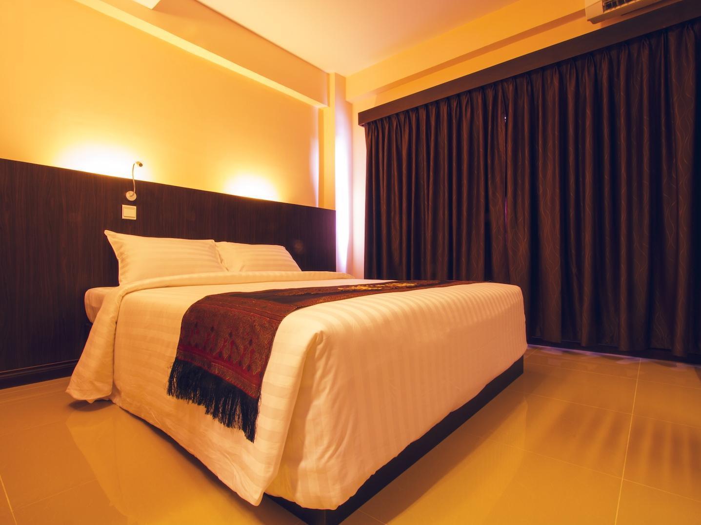 Hotel Yankin Rangoon Buitenkant foto